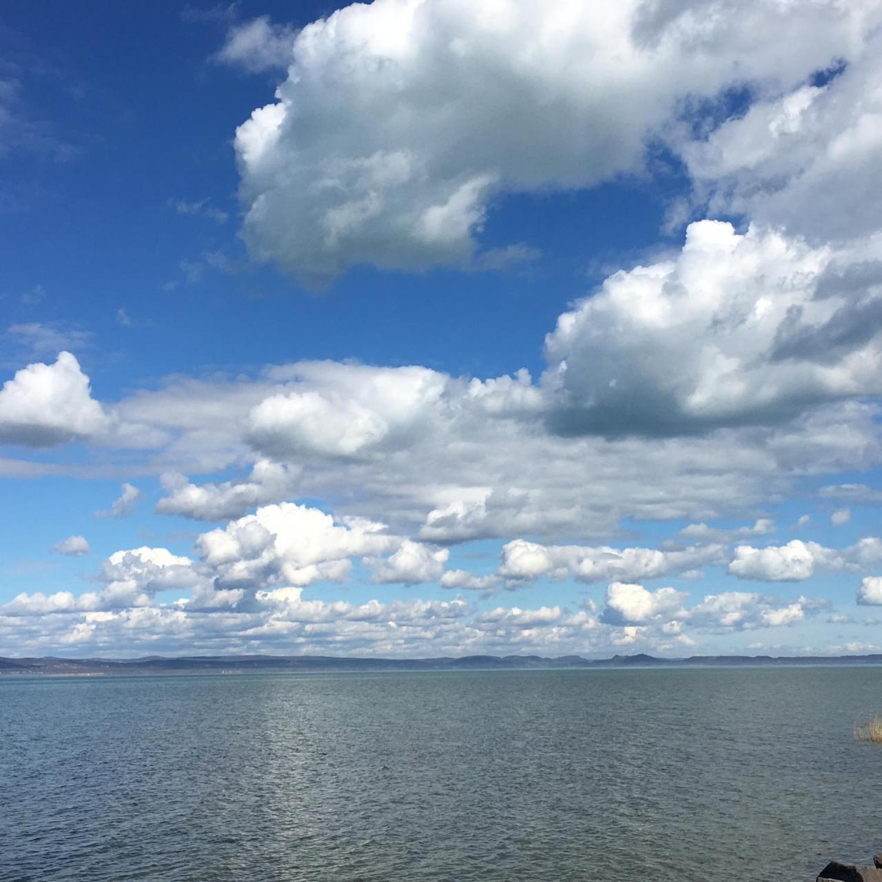 Beach Resident Balatonszárszó Buitenkant foto