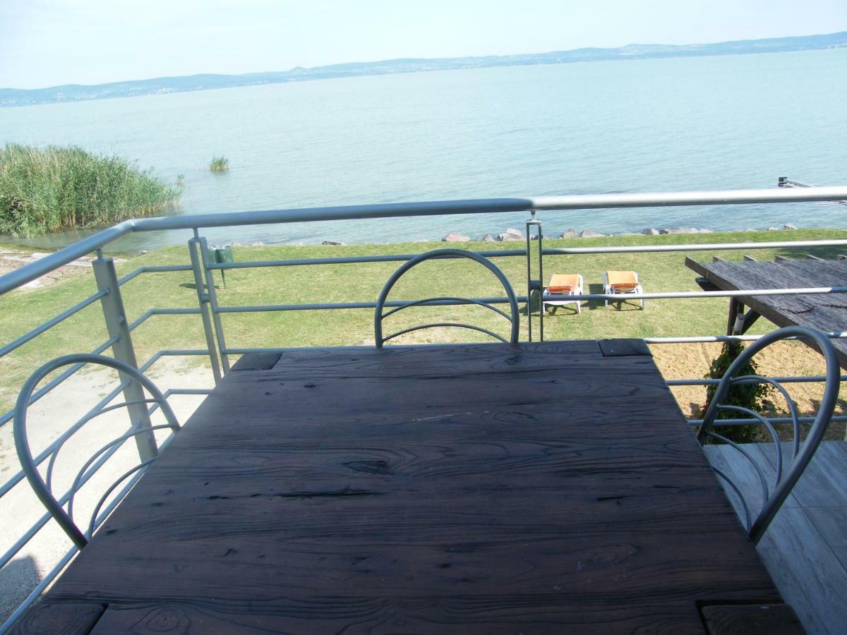 Beach Resident Balatonszárszó Buitenkant foto